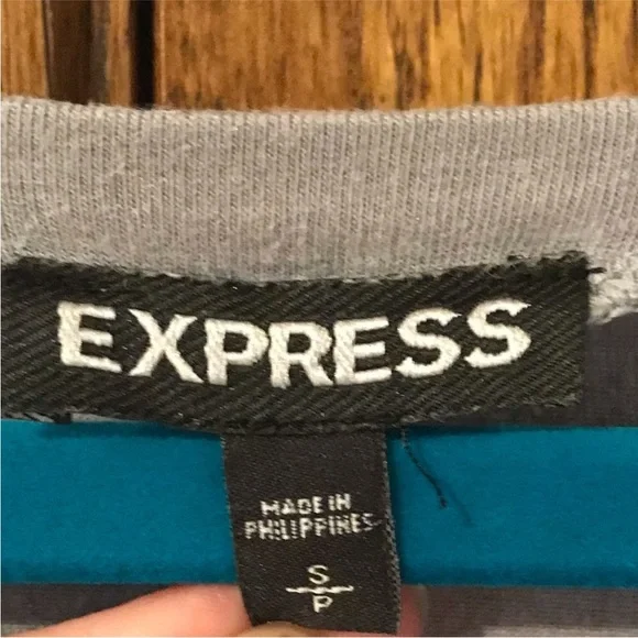 Blouse Bundle - Express & Kenneth Cole (Size S) - Picture 13 of 15